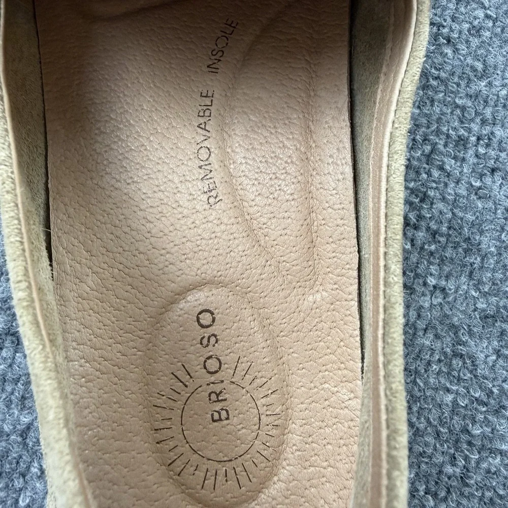 Briooso Suede Loafers Size 7.5M Beige Comfort Flats Leather‎ Slip On